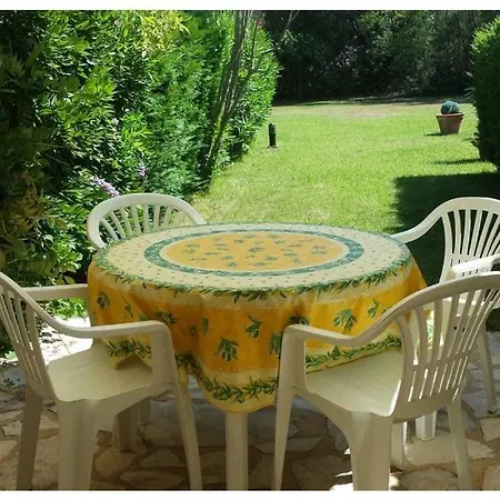 Les Jardins Du Pinet Prázdninový dům *